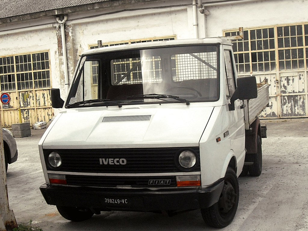 SERRURE DE PORTE AVANT GAUCHE IVECO DAILY DE 12/1978 À 01/1990