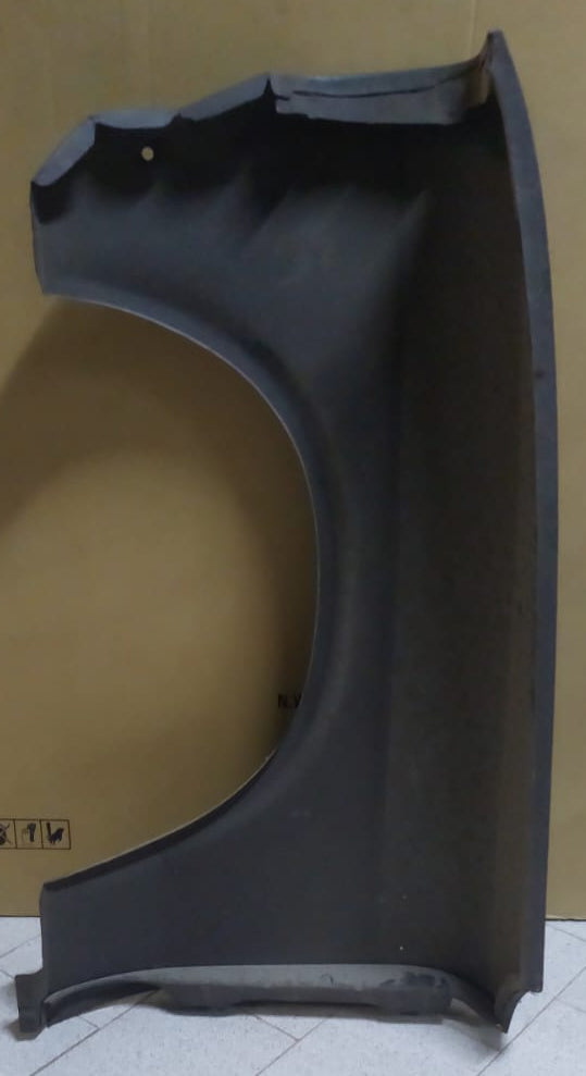 PARAFANGO ANTERIORE DESTRO FORD ESCORT I^ SERIE 2 PORTE
