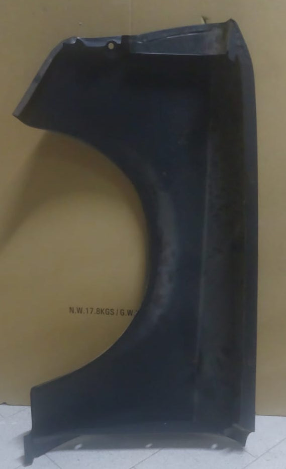 PARAFANGO ANTERIORE DESTRO FORD ESCORT DAL 1975 4 PORTE