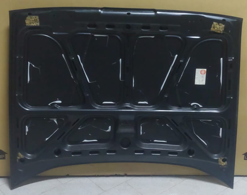 GARDE-BOUE AVANT DROIT ALFA ROMEO 75