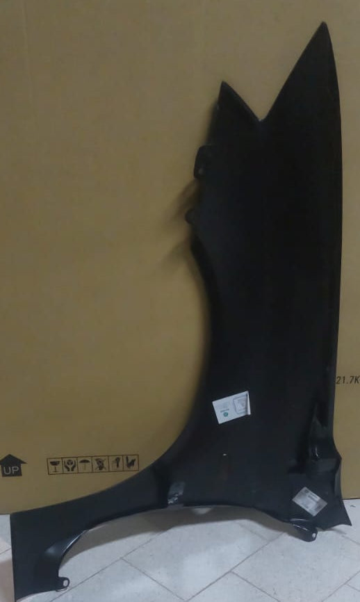 ALFA ROMEO 75 RECHTER VORDERER KOTFLÜGEL